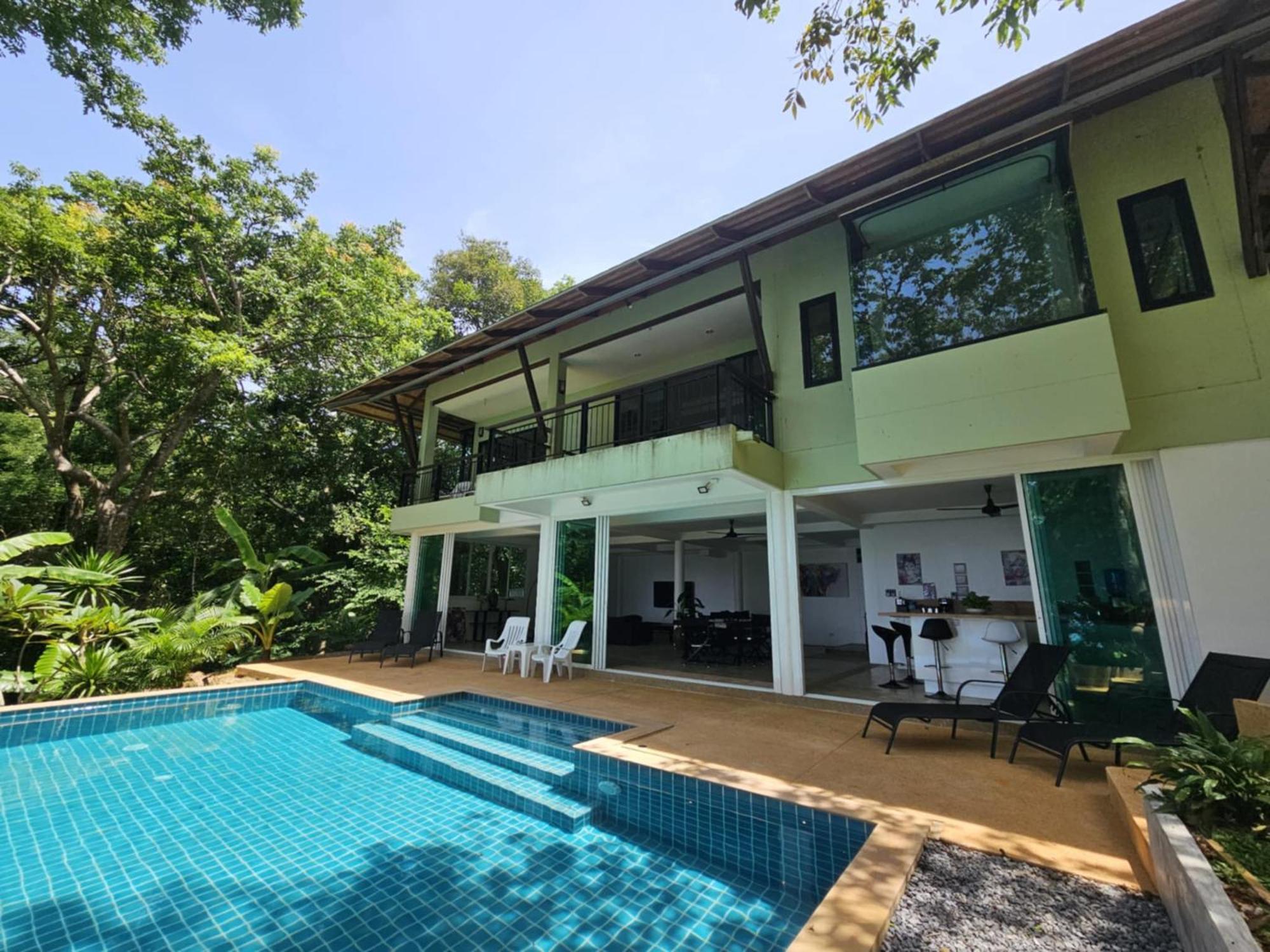Villa Beachfront In Rawai *