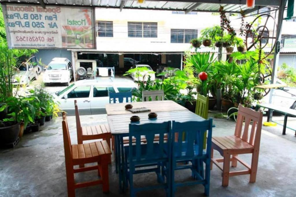 Hostel Oyo 586 I