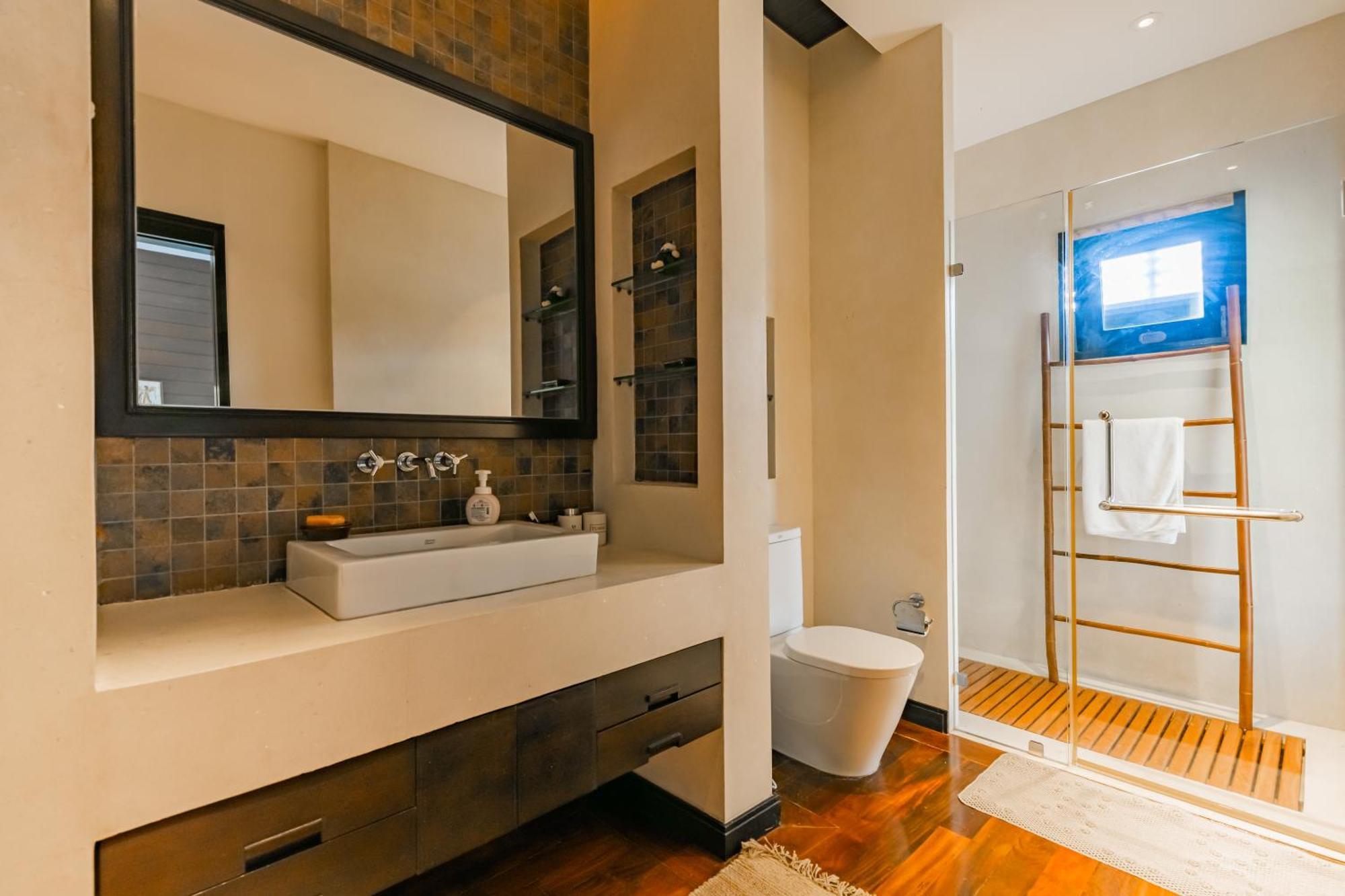 Apartment 3br Casa Blanc - Beachfront In Laguna & Layan Chom Tawan And Maan Tawan Residences