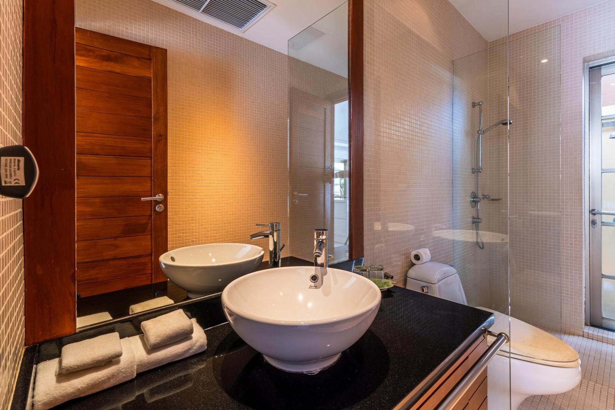 Exotic 3br Solandra With Tropical Pool And Private Rooftop Terrace In Bangtao Villa *