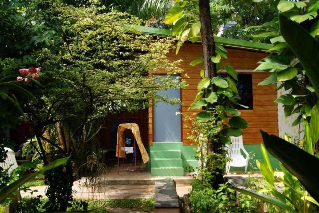 Oyo 1163 Eden Phuket