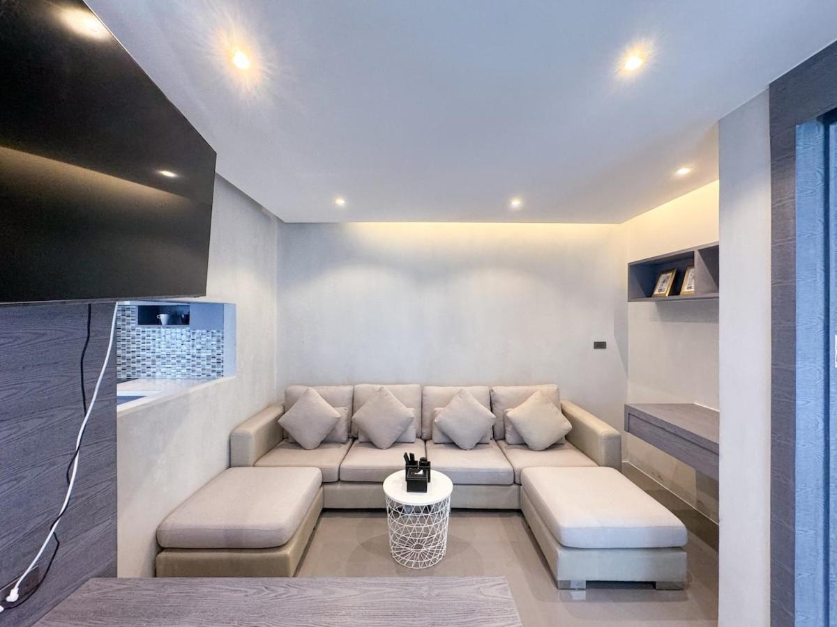 Two Bedroom Citygate By Ibg D602-3 Apartment *