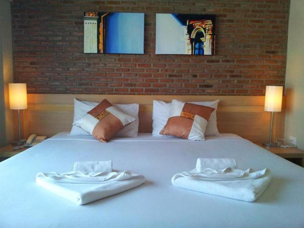 Chinotel Hotel 2*