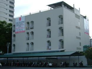Inn Ekkamon *