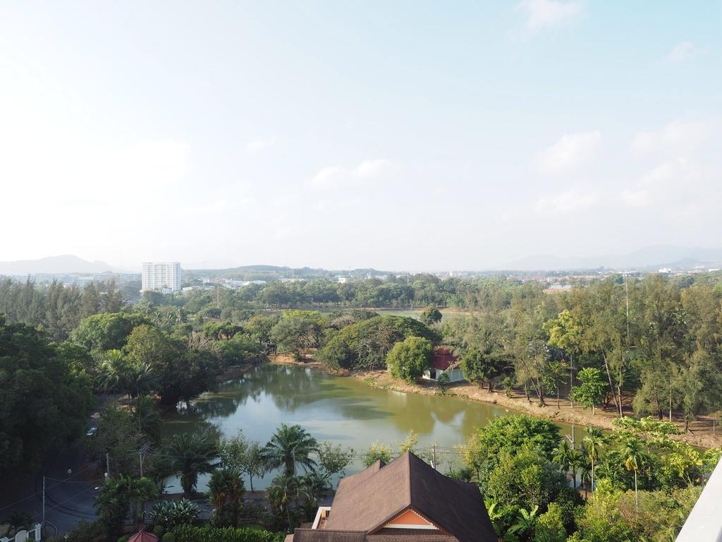 Sugarpalm Suan Luang By Nongrit *