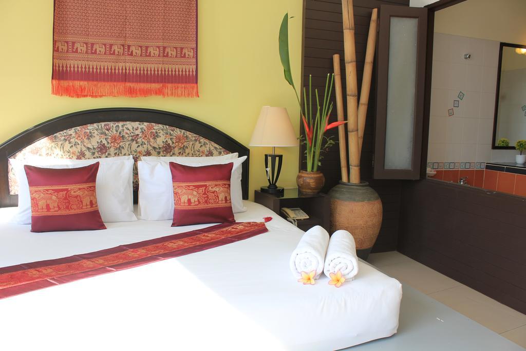 Mook Anda * Phuket