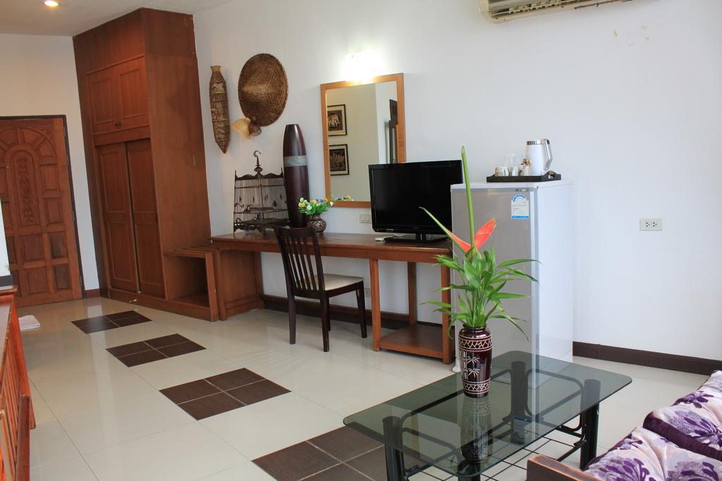 Mook Anda Phuket