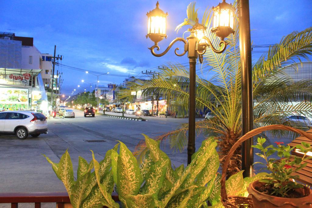 Mook Anda Phuket