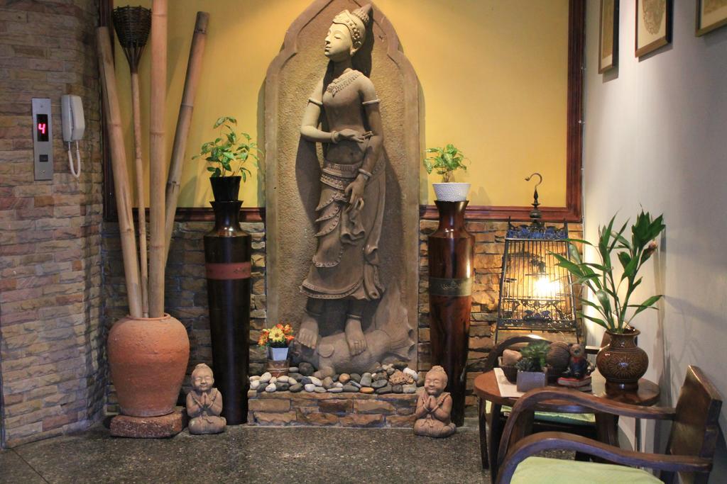 Hostel Mook Anda Phuket