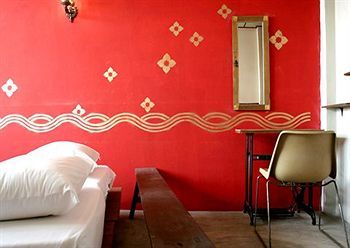 Hotel 43