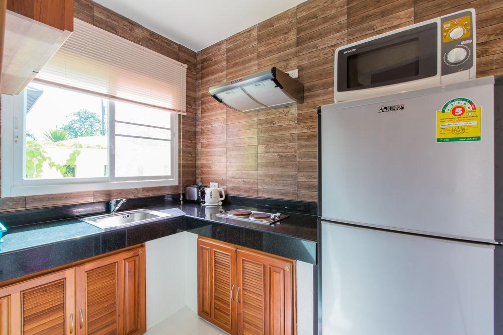 Lemon Tree Naturist Resort Naiharn Beach Phuket Hotel 3*