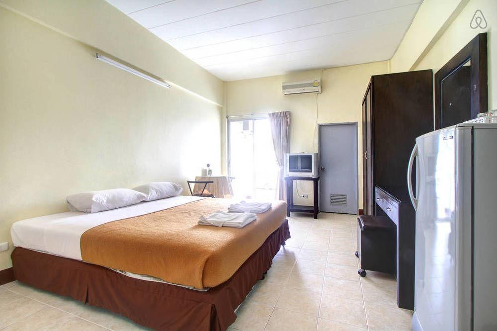 Ekkamon Inn *
