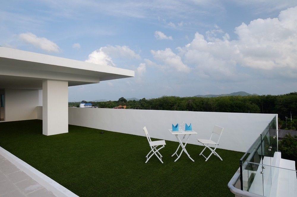 Modern Thai Apartment *