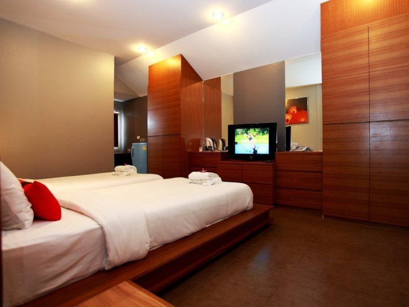 Hotel Patong Beach Hotel 4*