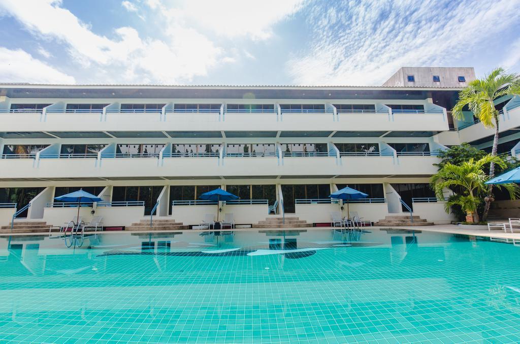 Hotel Karon Whale 3*