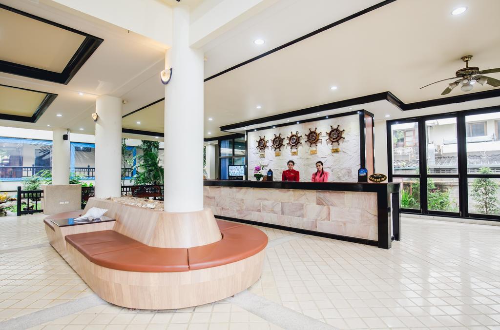 Karon Whale Hotel Phuket