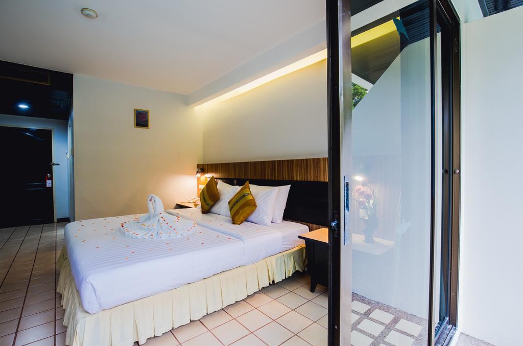Hotel Karon Whale Phuket