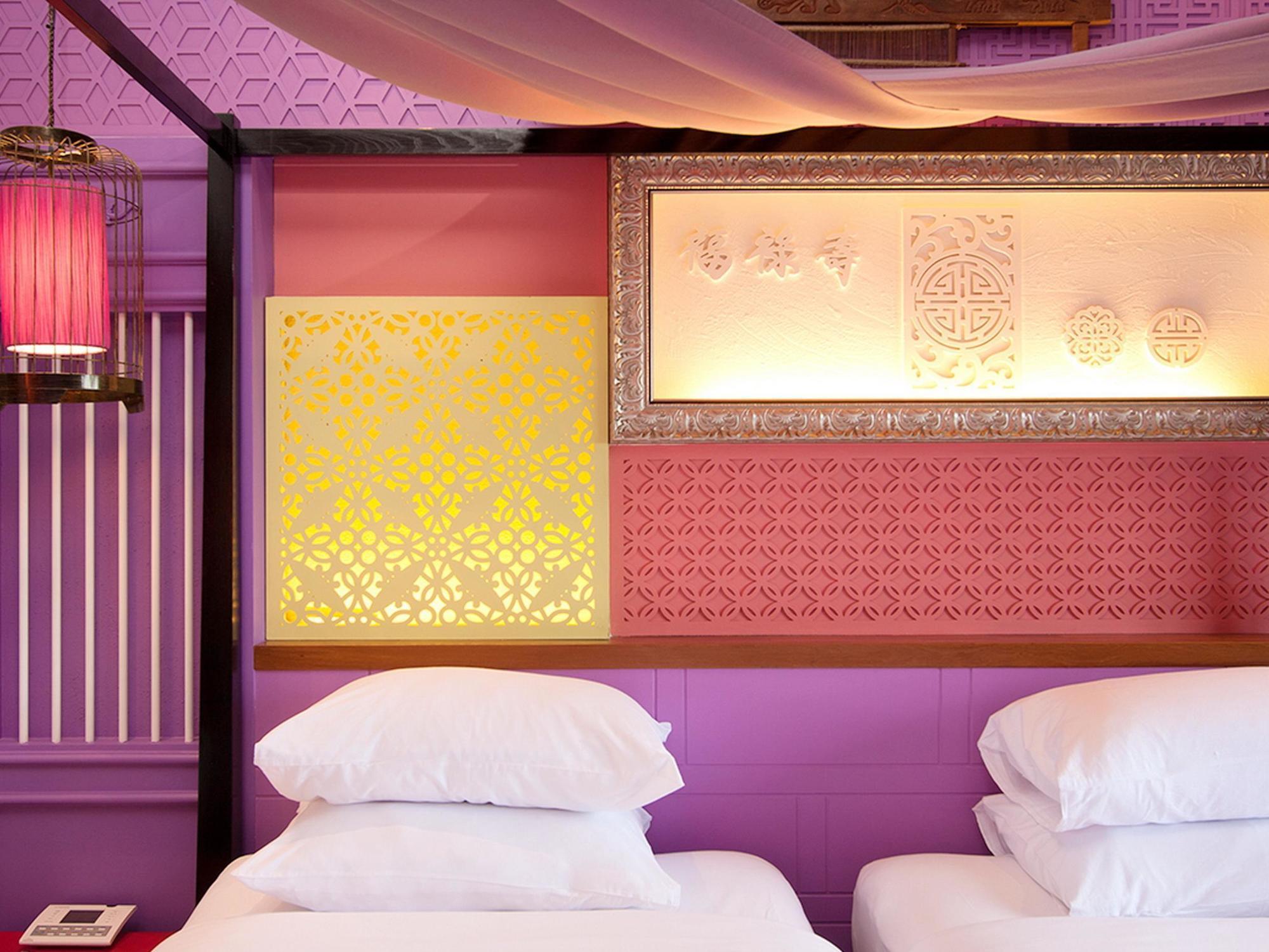 Patong Beach Hotel 4*