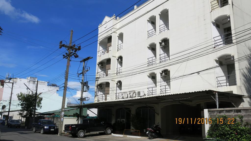 Inn Ekkamon