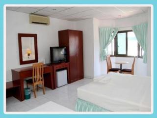 Welcome @ Karon Beach. Single From Only 500 Baht Guest house
