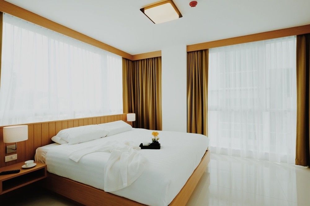 Modern Thai Apartment