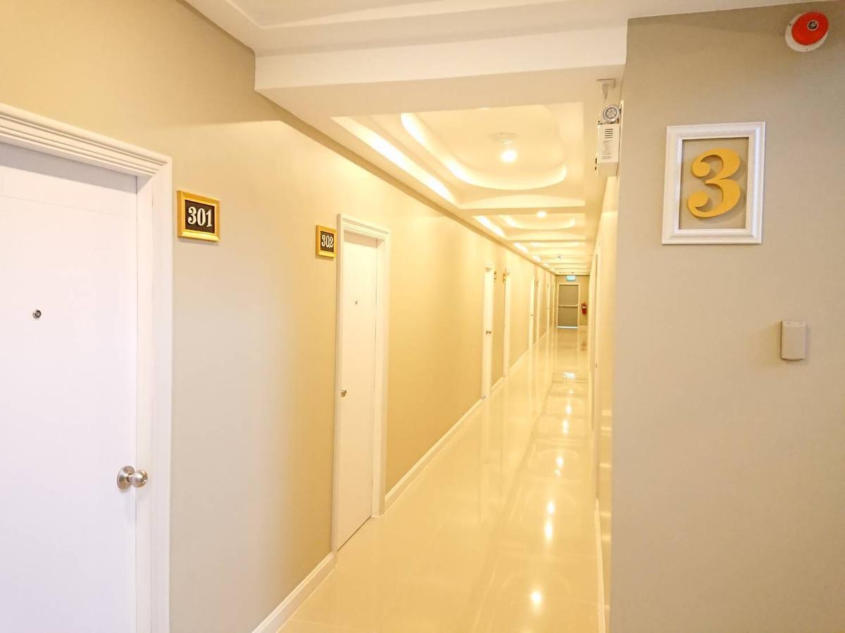 Hotel The Royal P - Sha 3*
