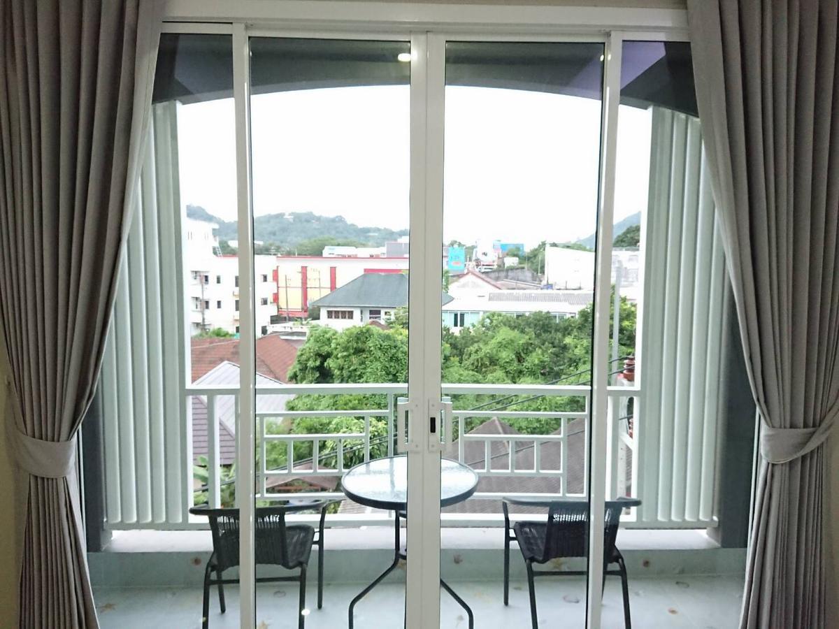 Hotel The Royal P - Sha