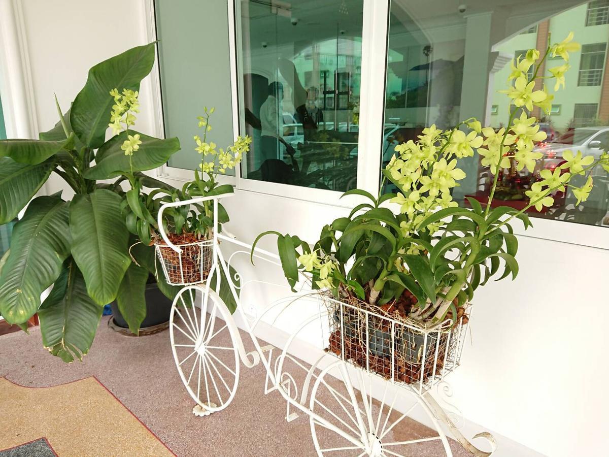 Hotel The Royal P - Sha Phuket