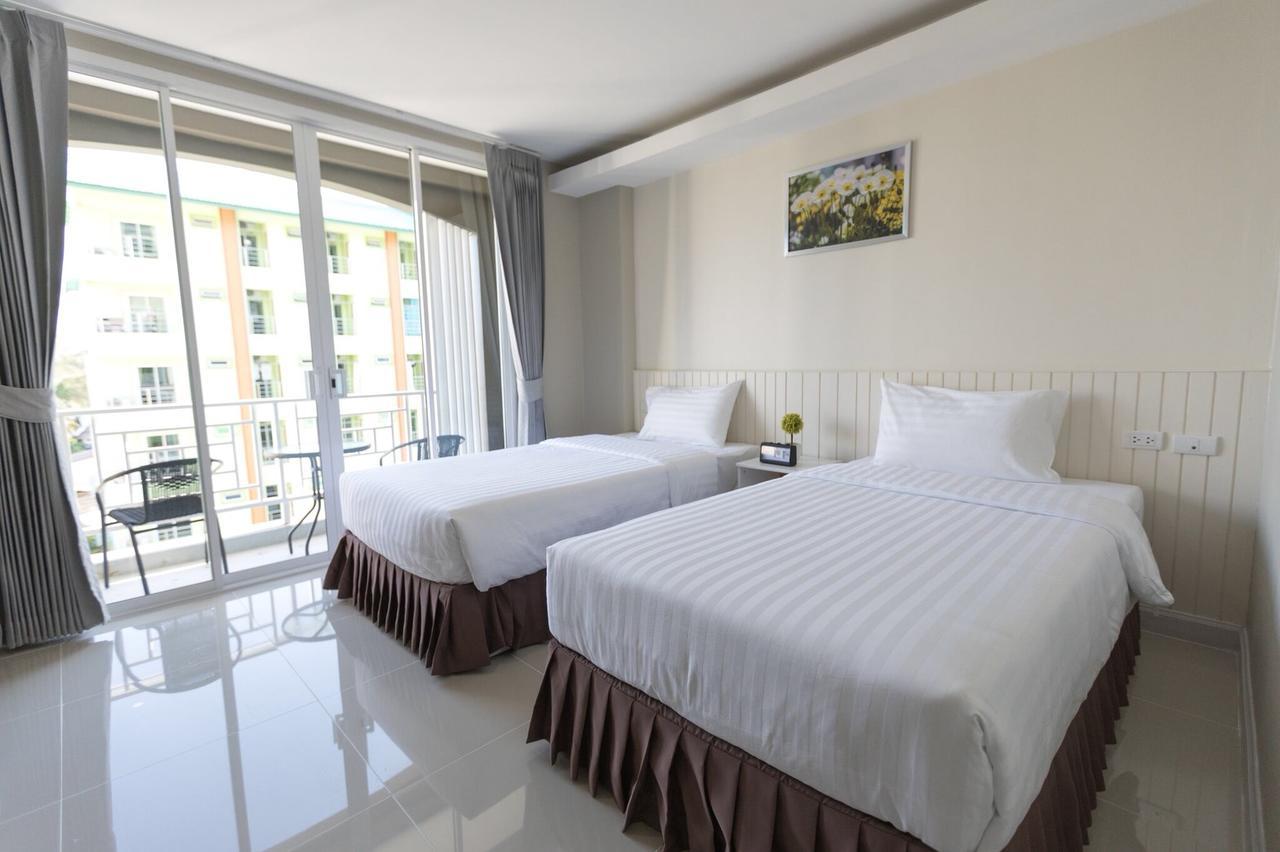 Hotel The Royal P - Sha