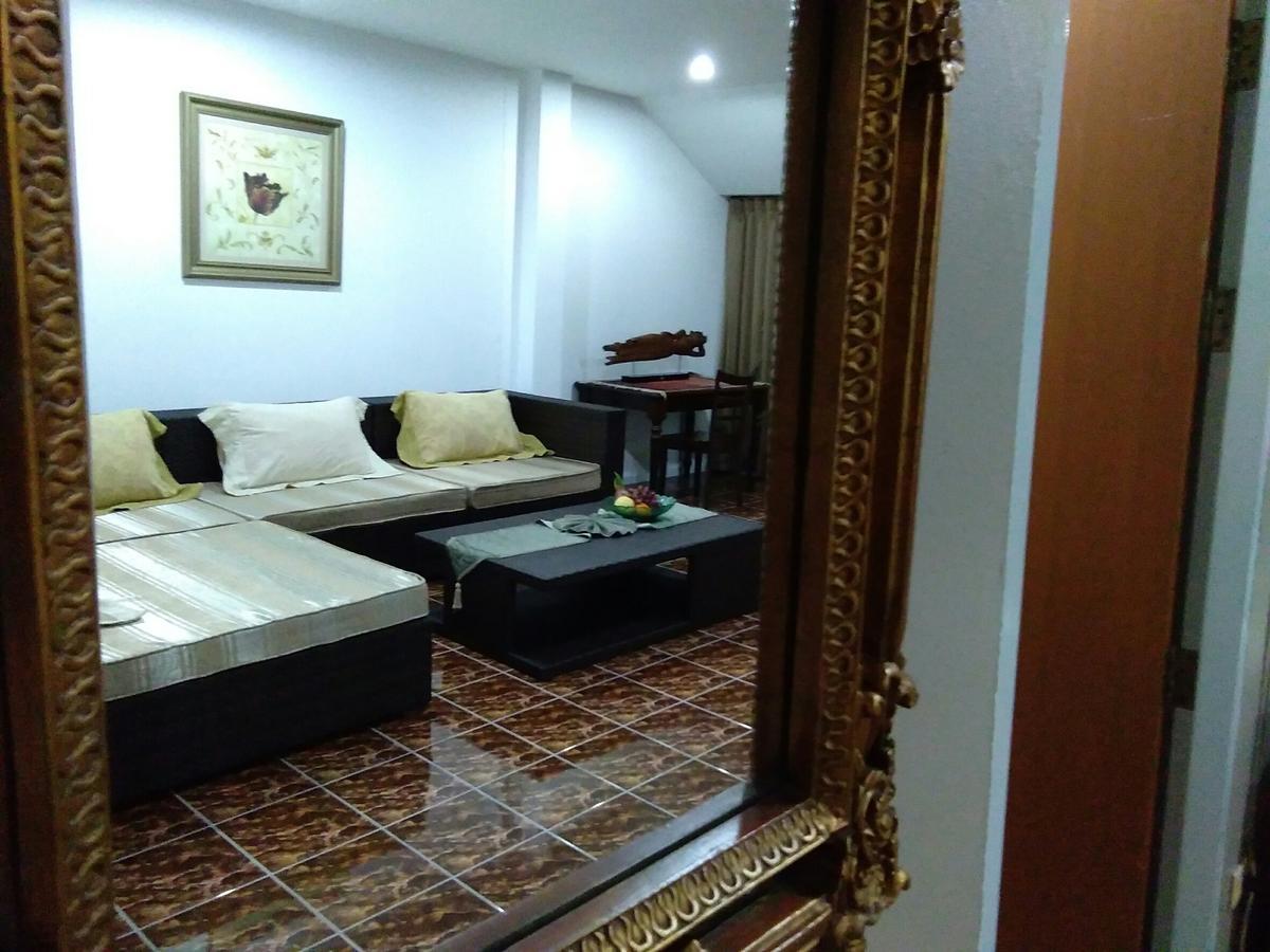 Ananda Place 2*