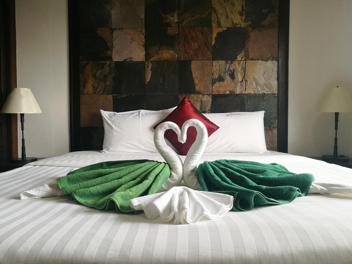 Apartment Surin Gate Phuket