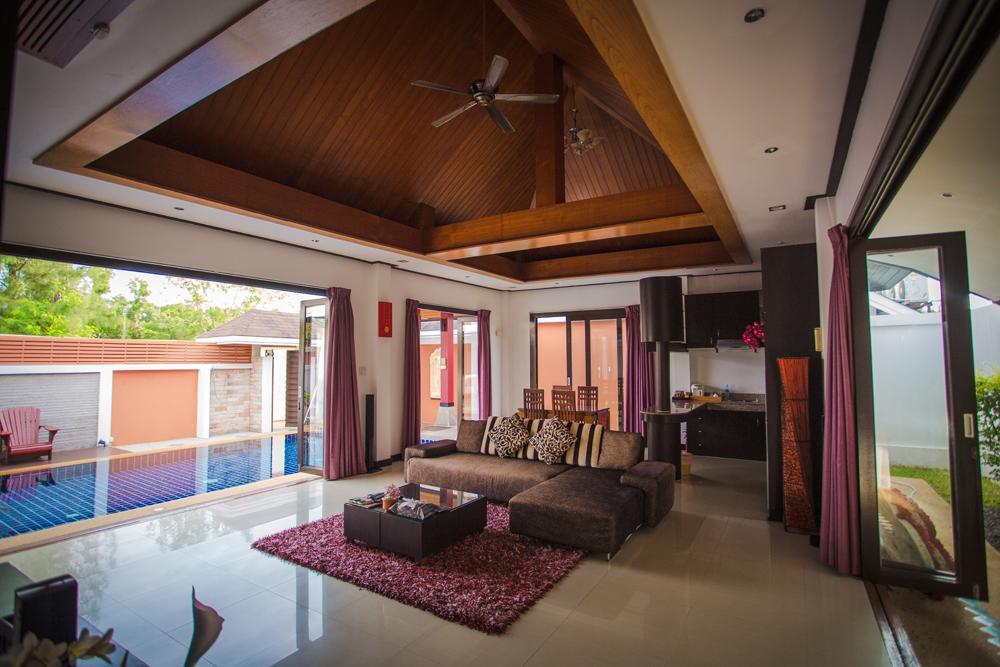 Villa The Iris Pool