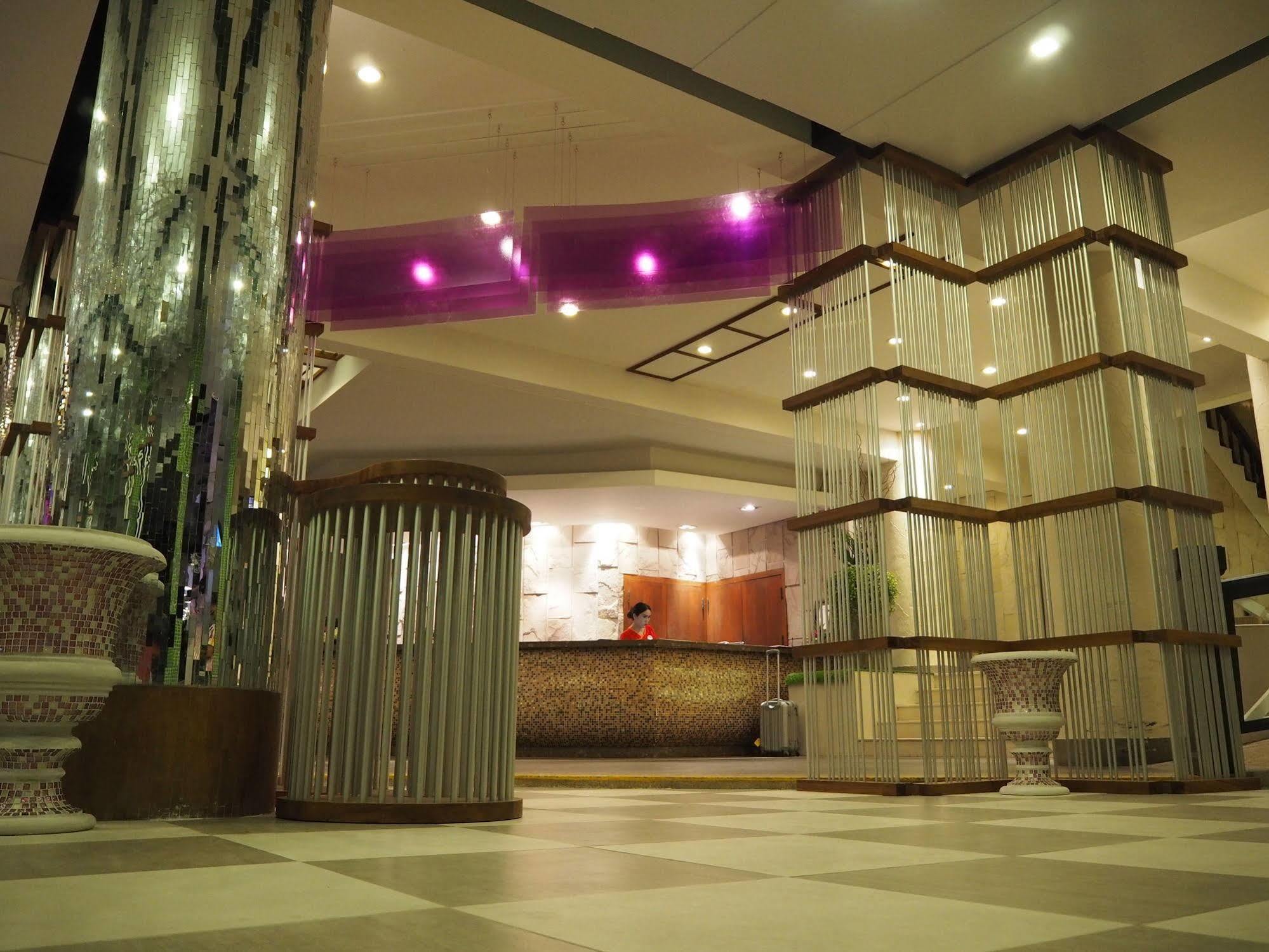 Hotel Patong Beach Hotel
