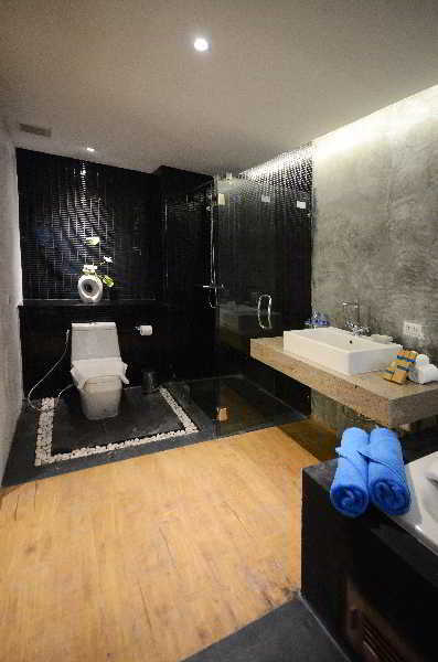 Wanaburi Resort