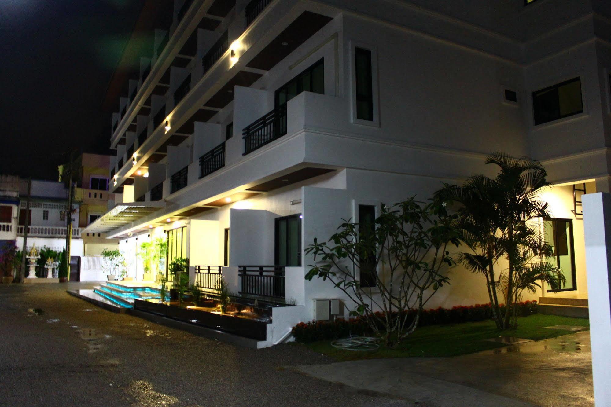 Pk Apartment