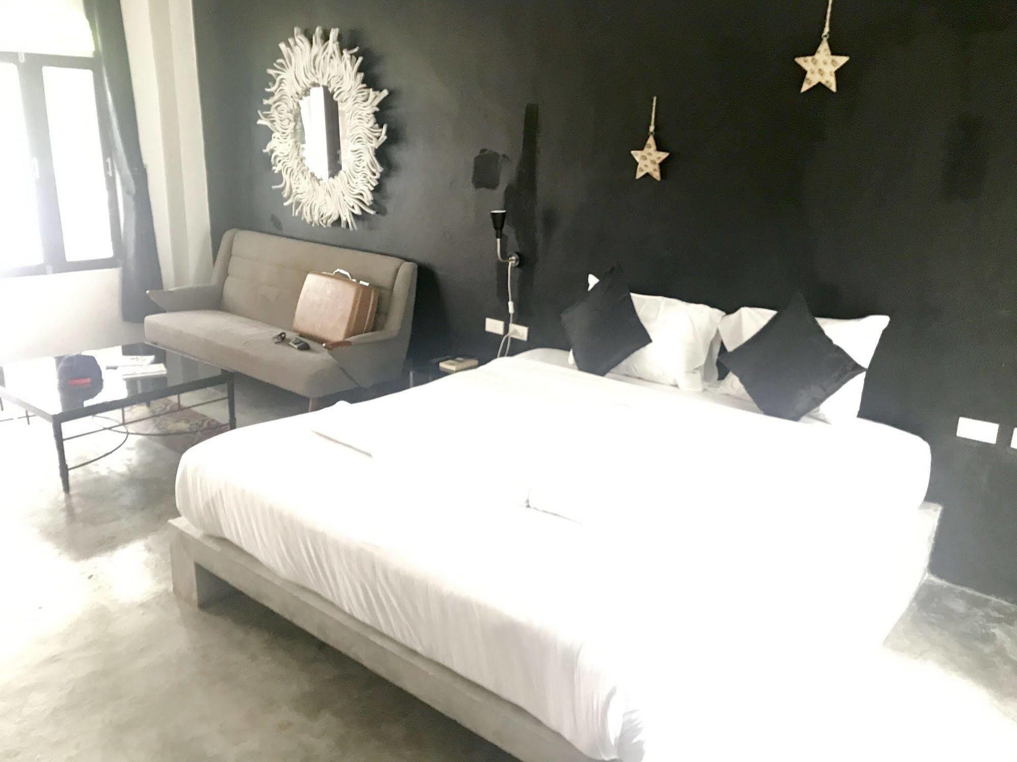 Chic Boutique 3*