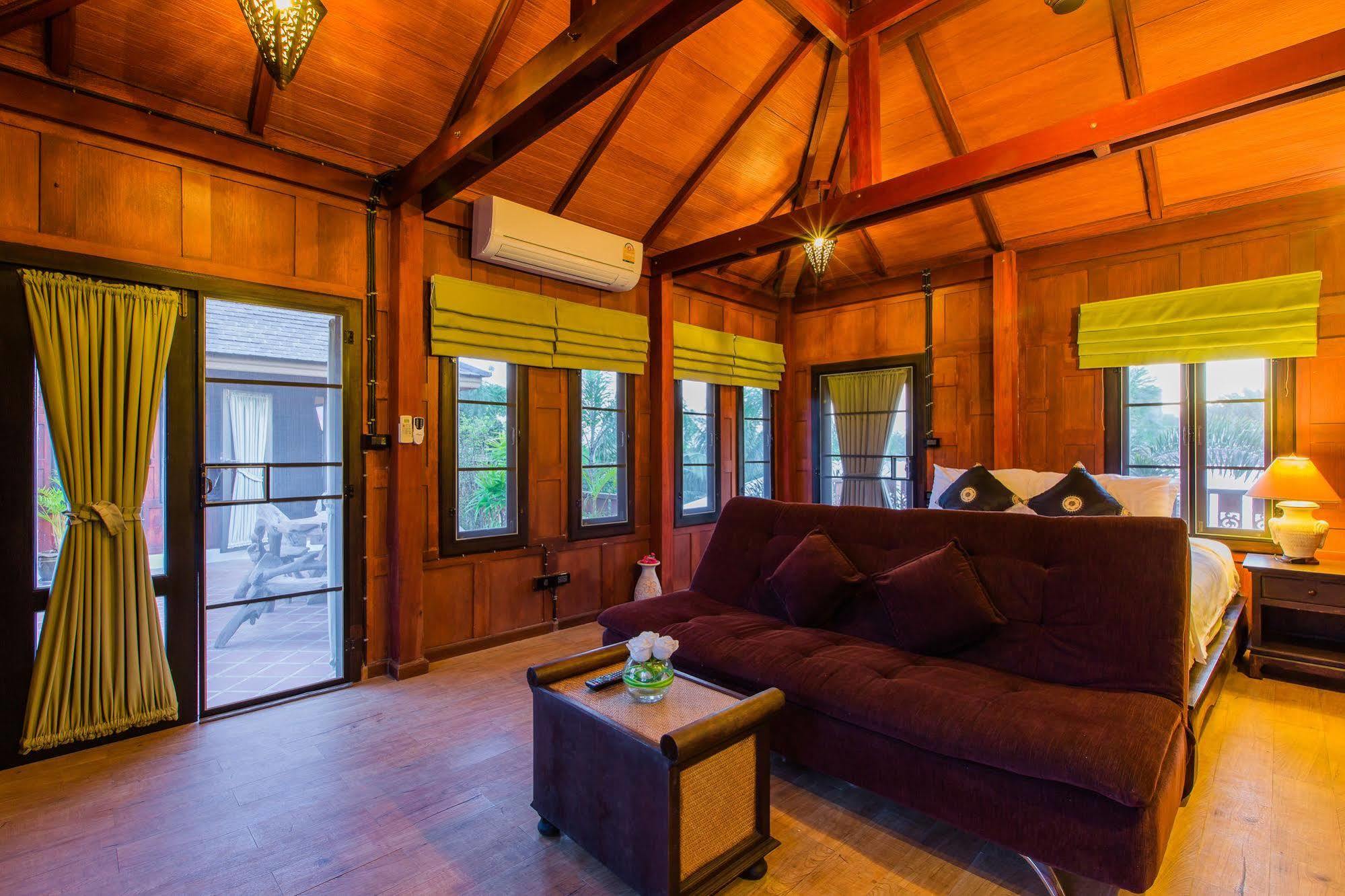 Lemon Tree Naturist Resort Naiharn Beach Phuket Hotel 3*