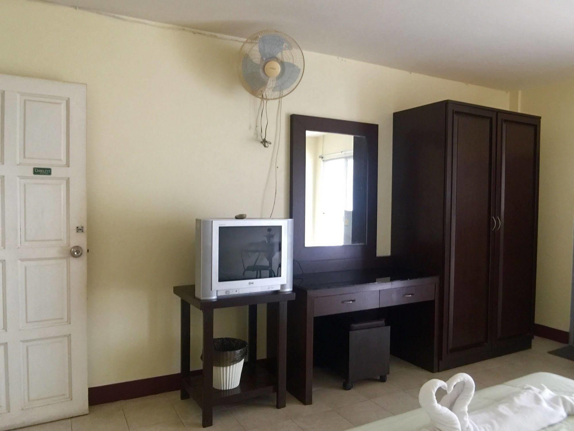 Ekkamon Phuket
