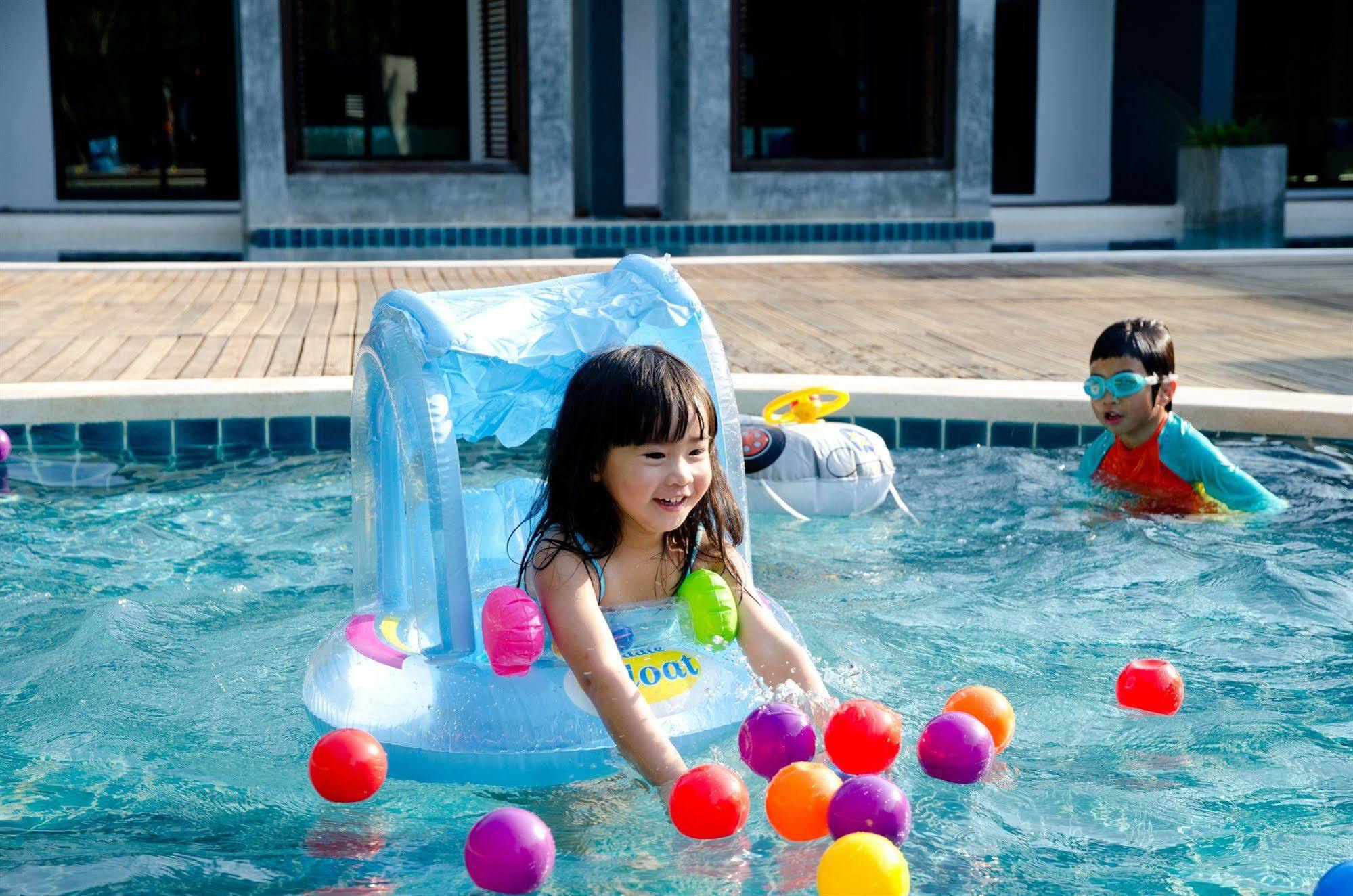 Wanaburi Resort Phuket