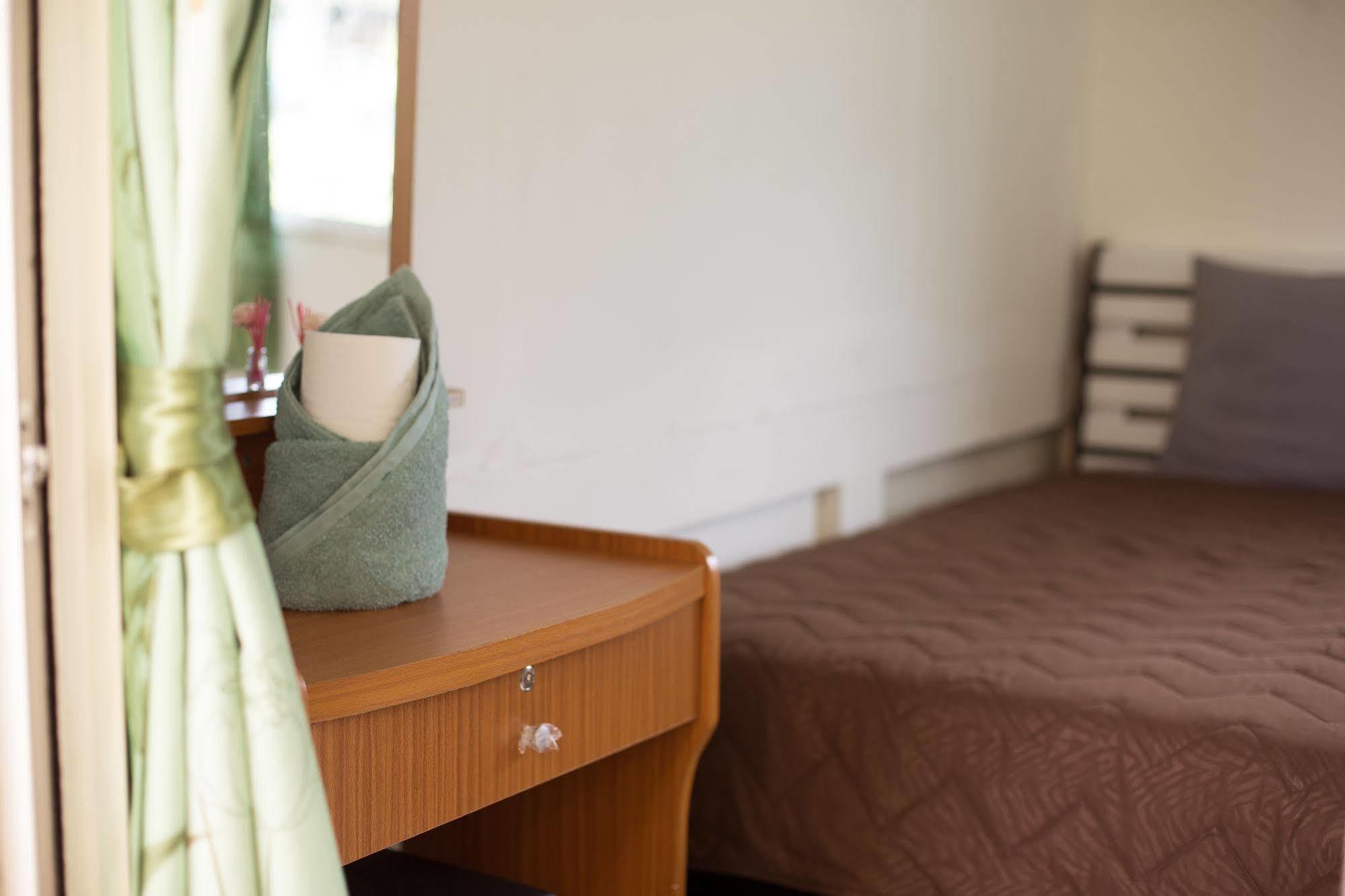 Aparthotel Nu Airport 3*
