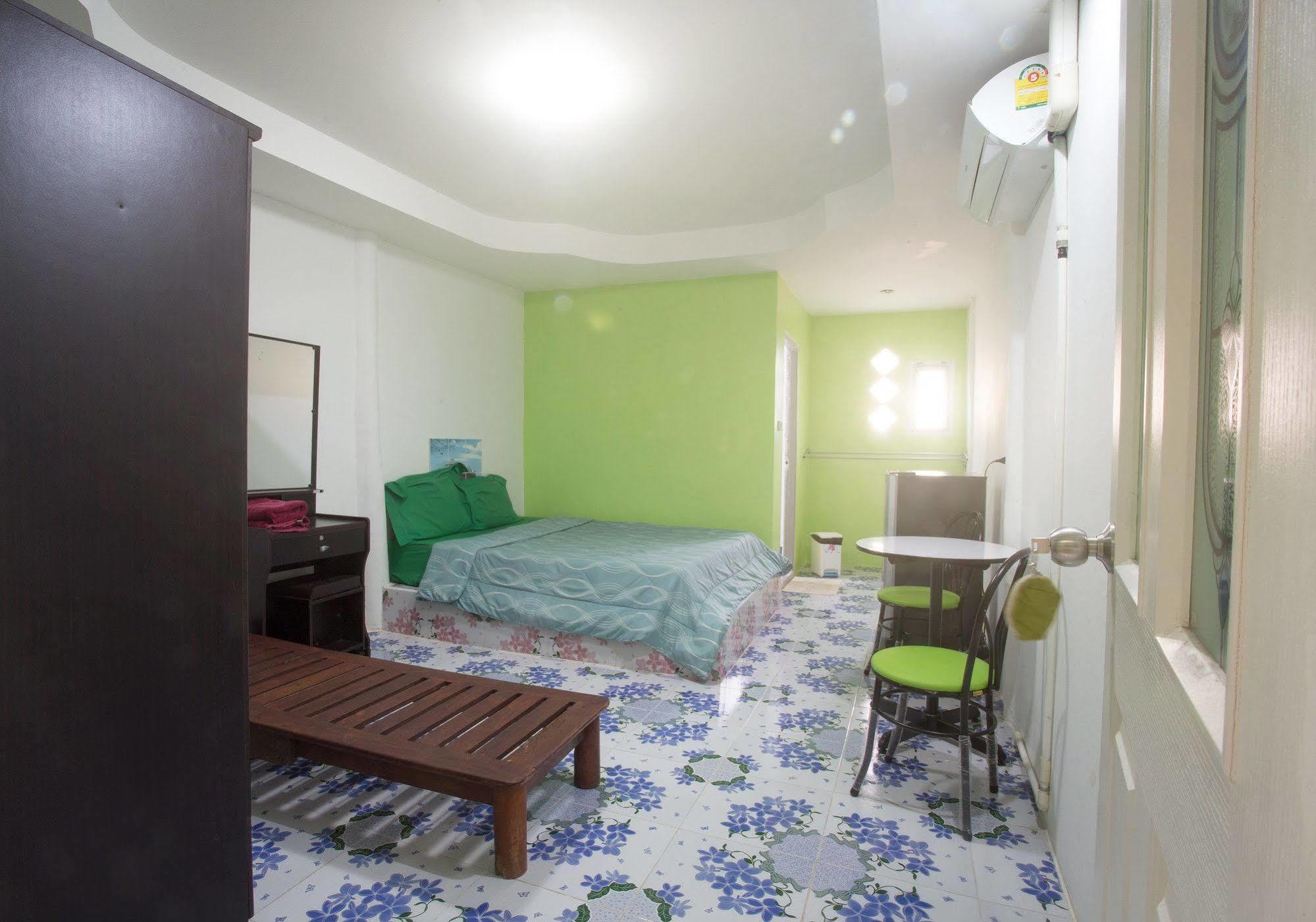 Nu Airport Aparthotel Phuket