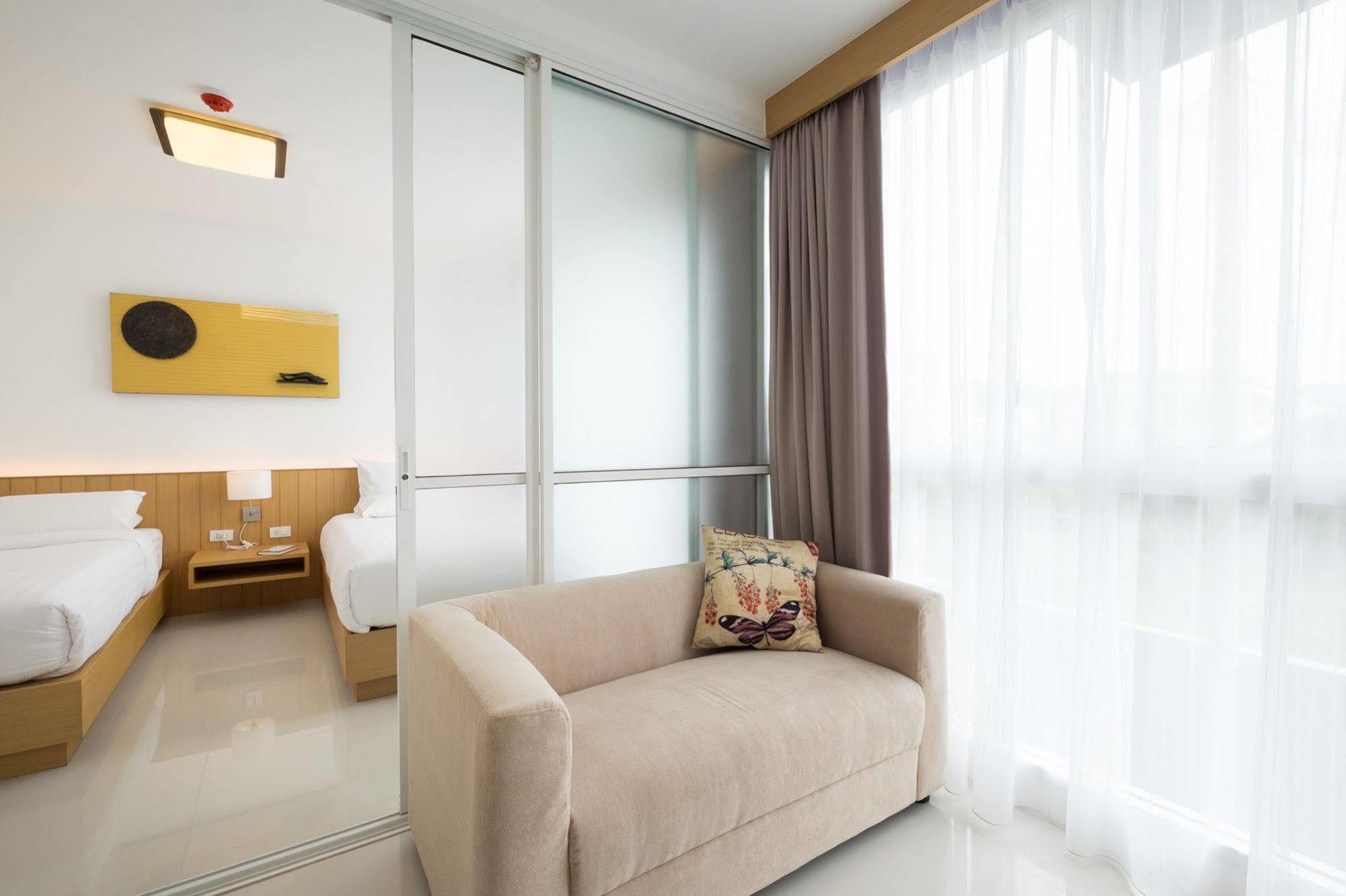 Apartment Modern Thai Phuket