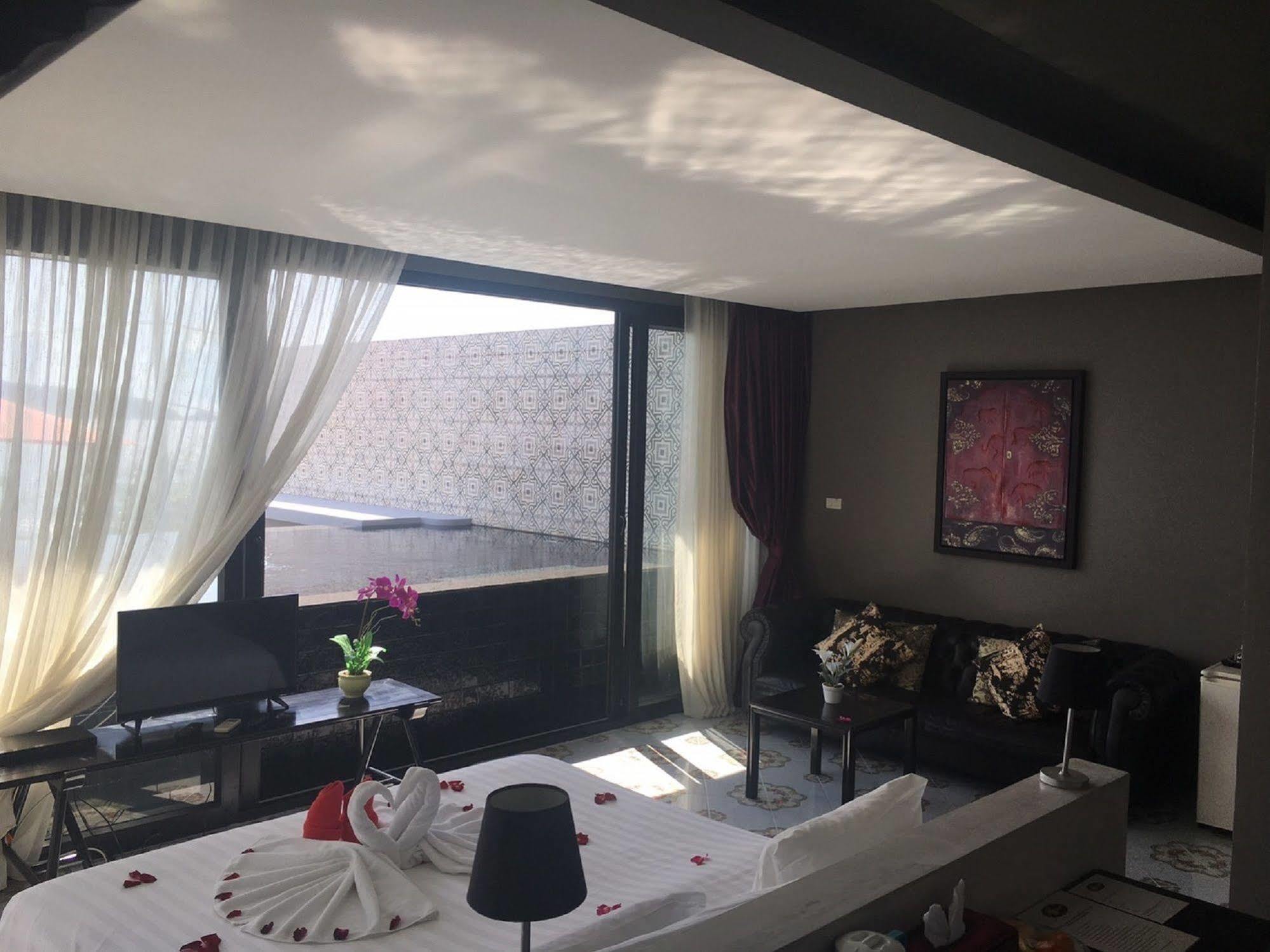 Hotel Sky Lantern 3*