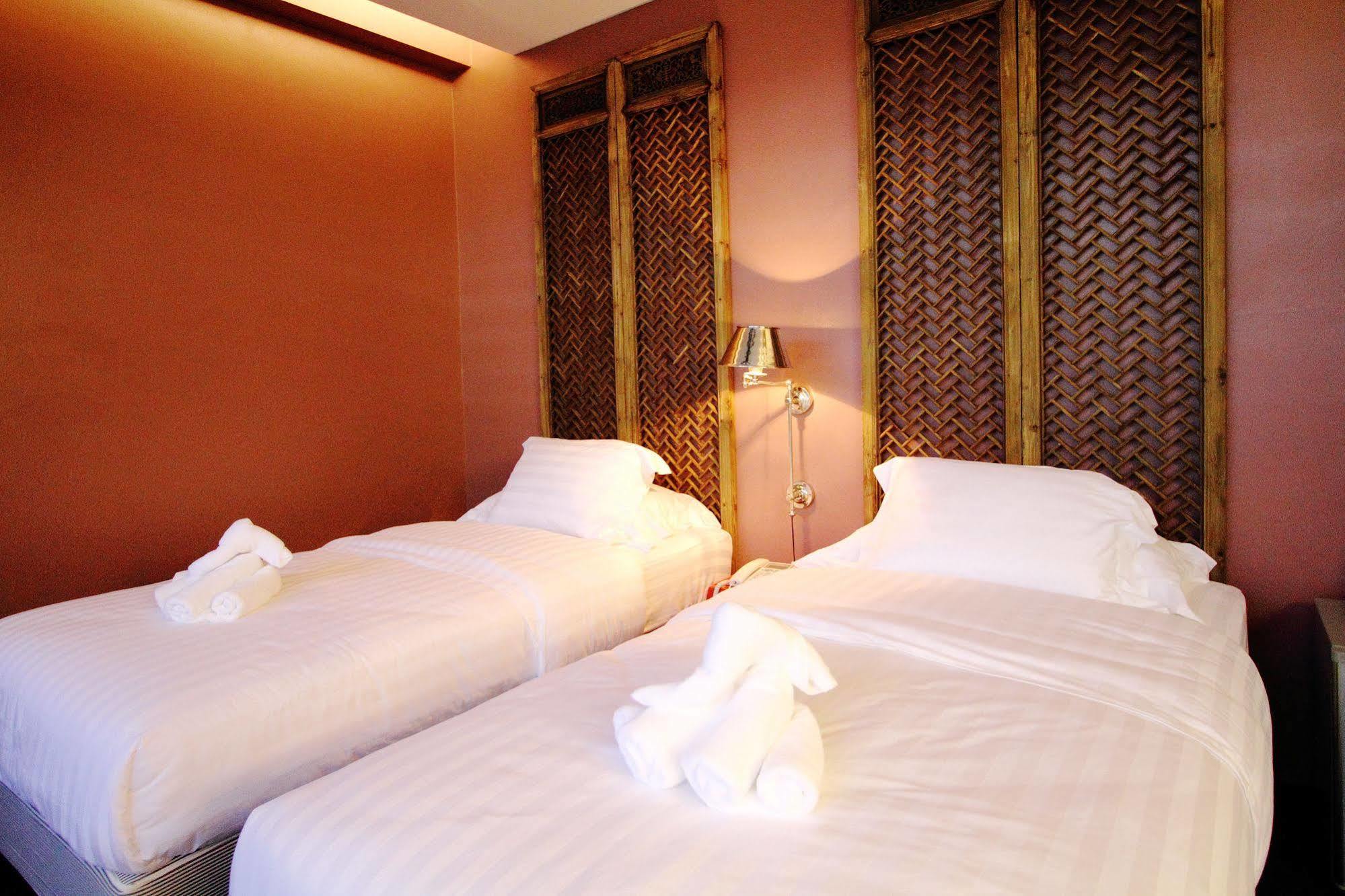 Sky Lantern Hotel Phuket