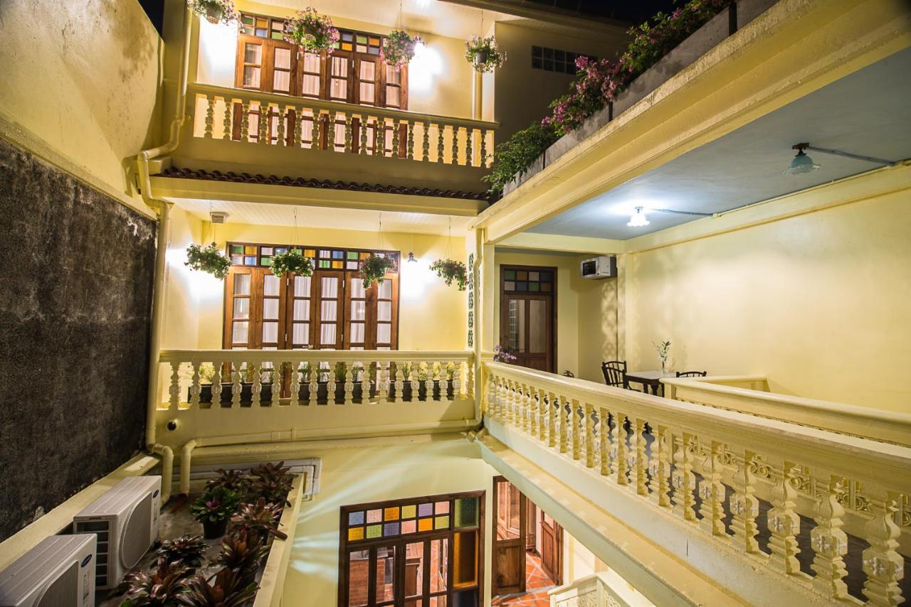 Hotel Woo Gallery & Boutique 3*