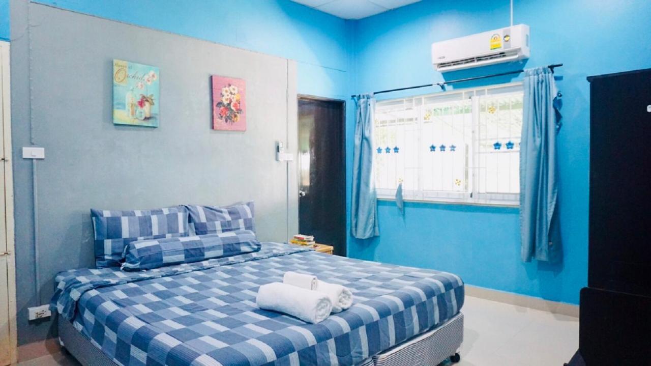 Pasak Six 2930 Apartment *