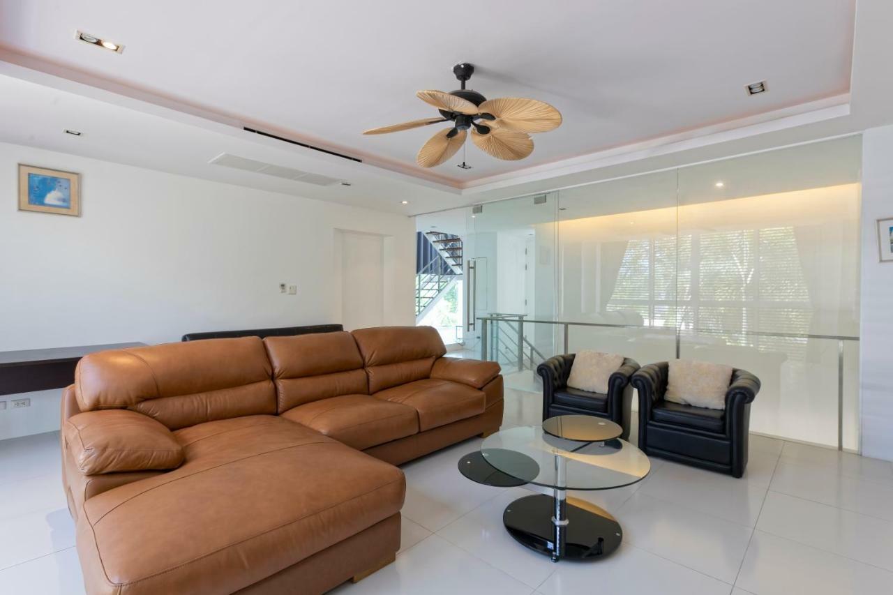The Lantern Marina Residences Villa