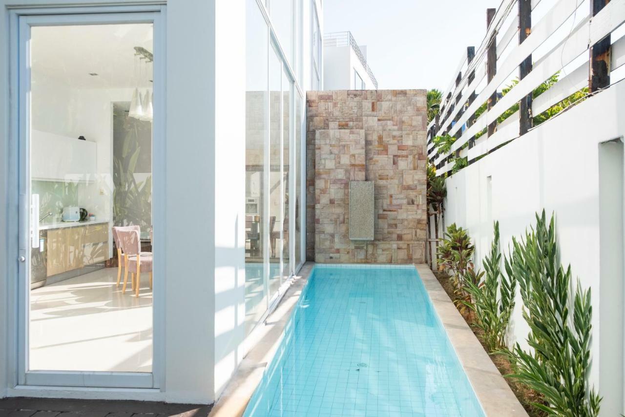 The Lantern Marina Residences Villa