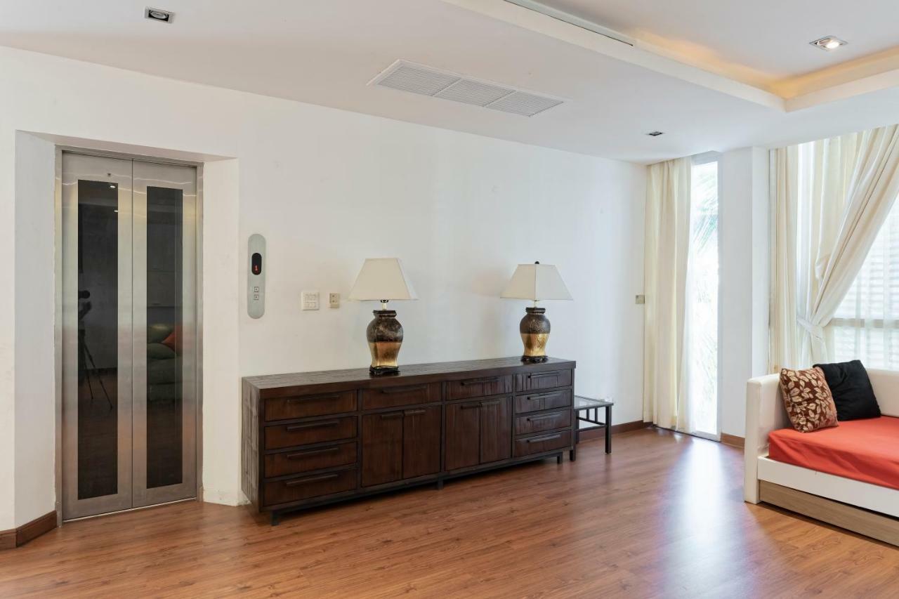 The Lantern Marina Residences Villa