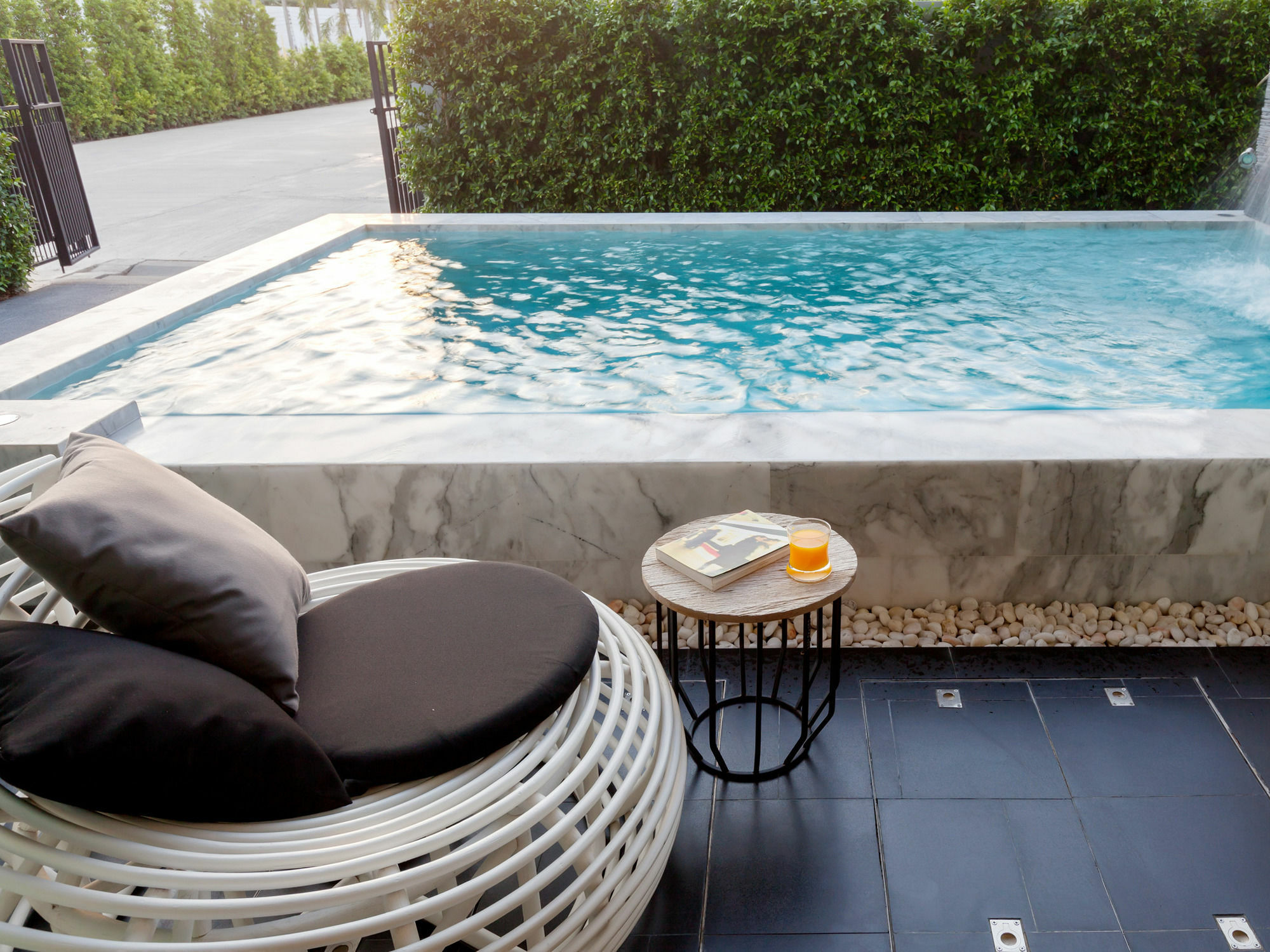 The 8 Pool